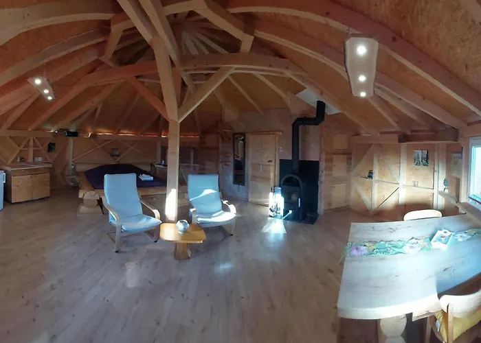 Einzigartige Holzhuette Mit Bergpanorama By Interhome *